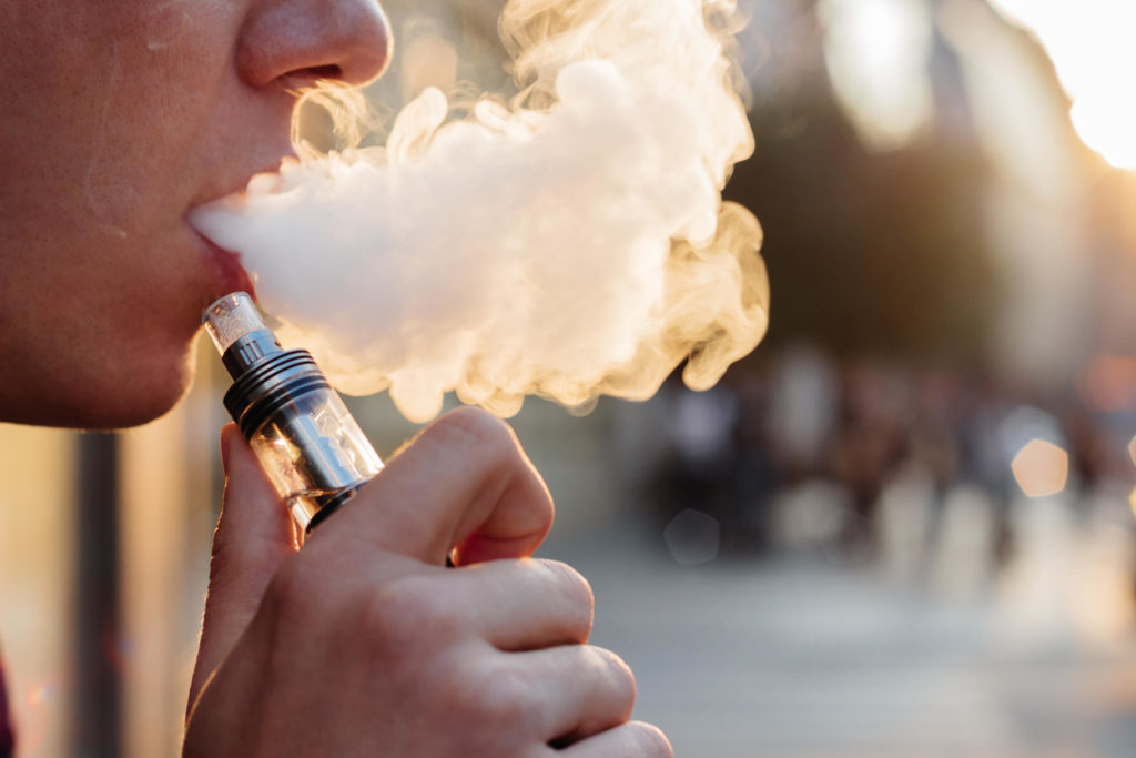 how to stop stomach pain from vaping